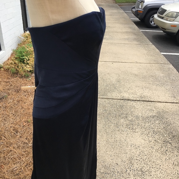 Oscar de la Renta Navy Strapless Gown - Picture 5 of 8